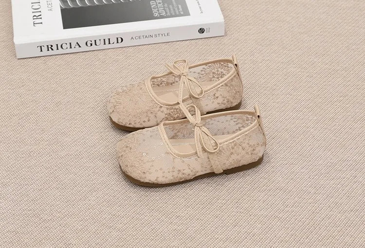Girls Spring Summer Shoes Newly Comfort Soft Sole Kids Shoes Breathable Non-Slip Casual Sandals Flexible Elegant Princess Flats