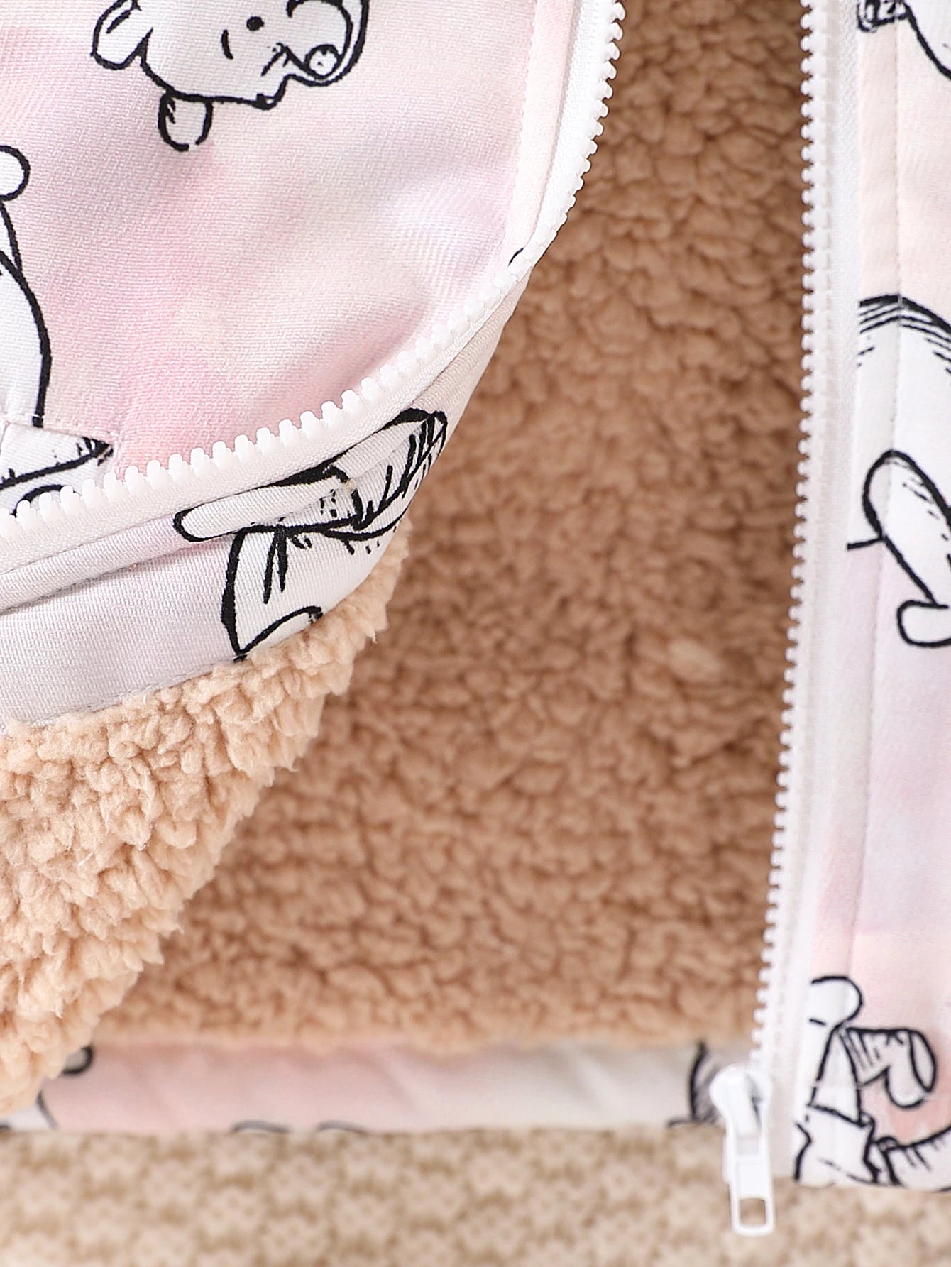 Winter baby girl fashion cute cartoon bear full body printed slanted pocket design with velvet stand up collar zipper vest