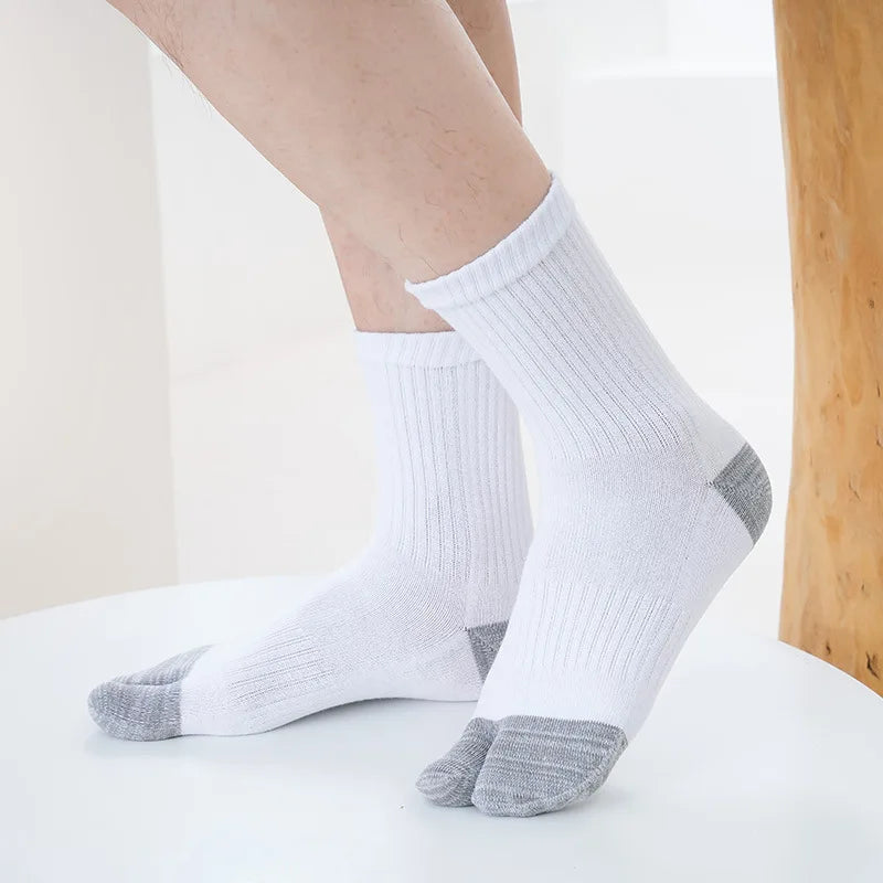 5 Pairs New Style Tabi Two Toed Socks Man Mid-tube Thumb Sock Thick Sweat-absorbing Warm Casual Sport Finger Socks Men Fashions