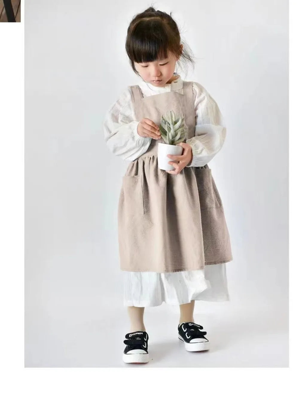 Kawaii Japanese Style Kids Apron Dress Solid Color Cotton Coffee Aprons Cross-back Soft Gardening Overalls Kitchen Accessories