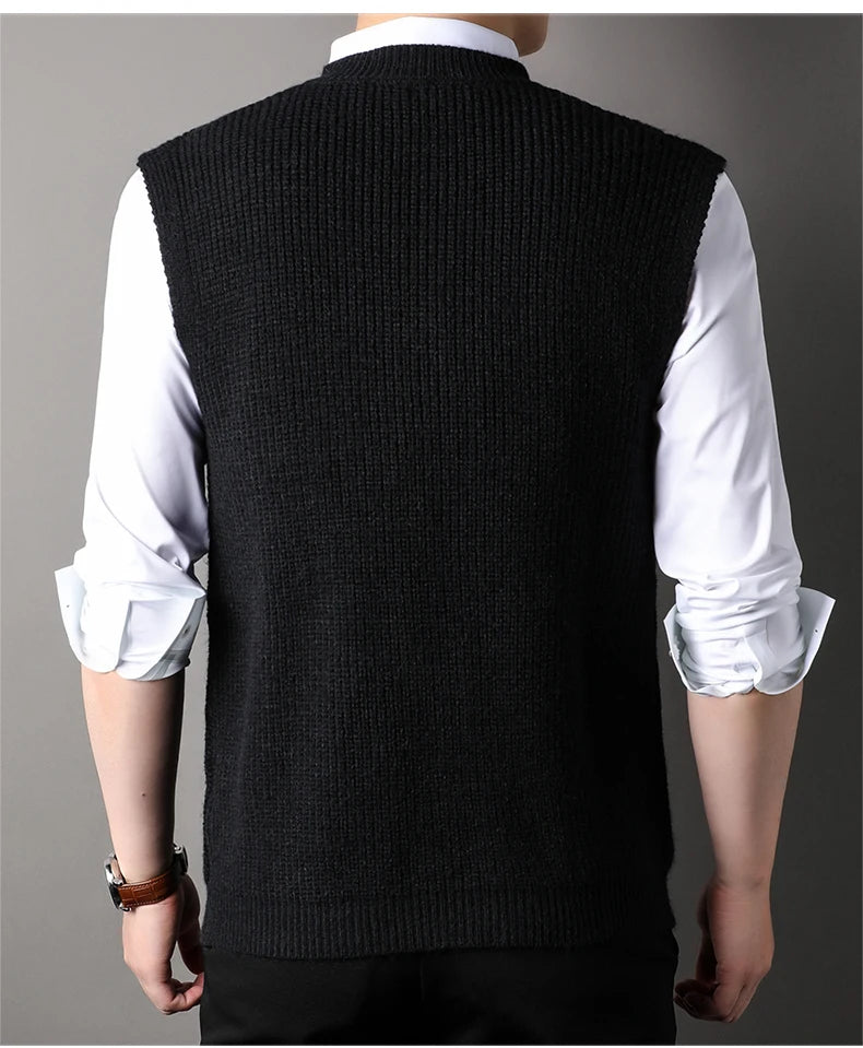 High End New Autum Winter Fashion Brand Knit Pullover V Neck Argyle Sweater Vest Mens Designer Sleeveless Casual Men Clothing