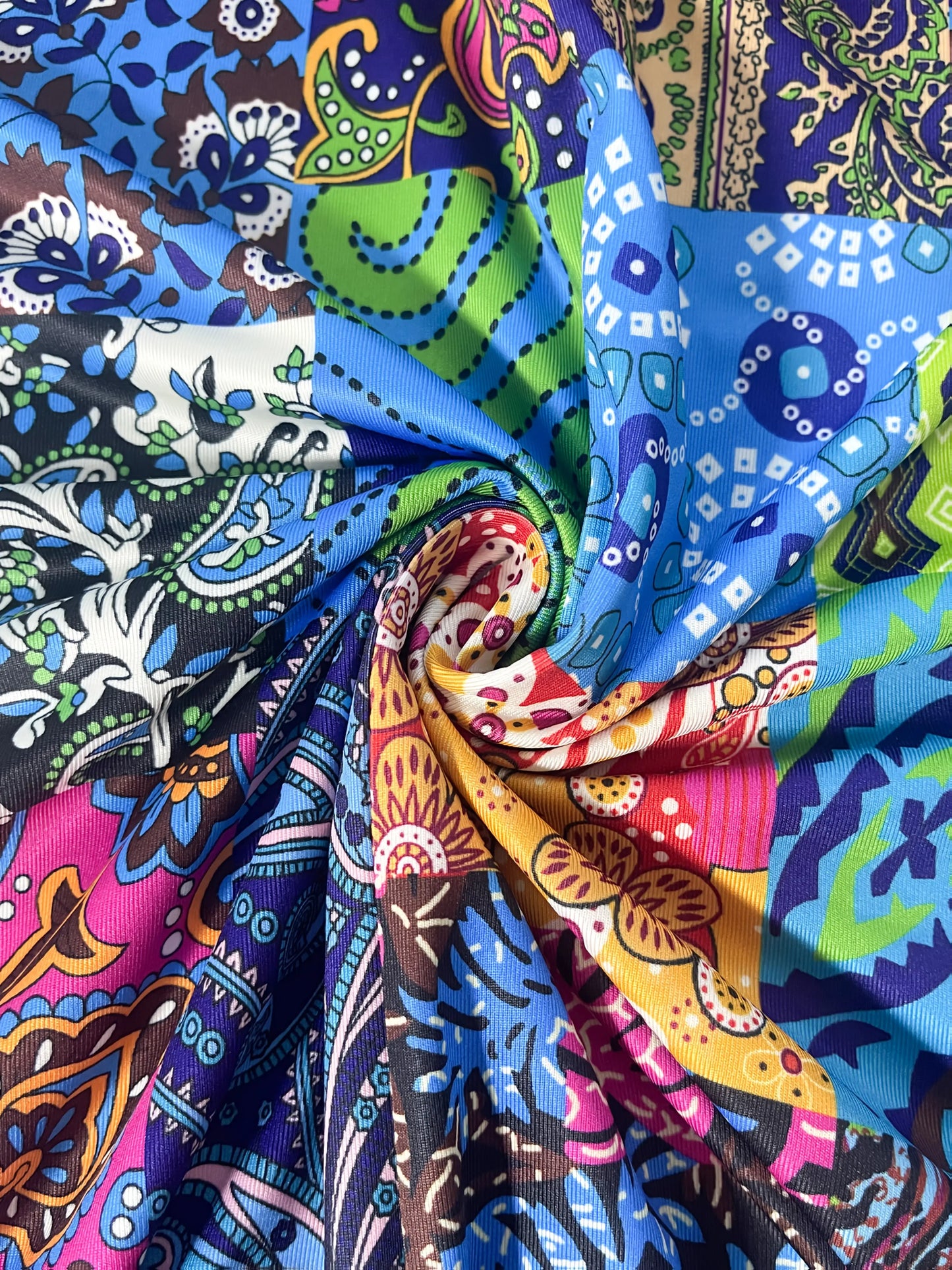 Women's Vibrant Paisley Pattern Sleeveless Jumpsuit for Spring/Summer Casual Wear
