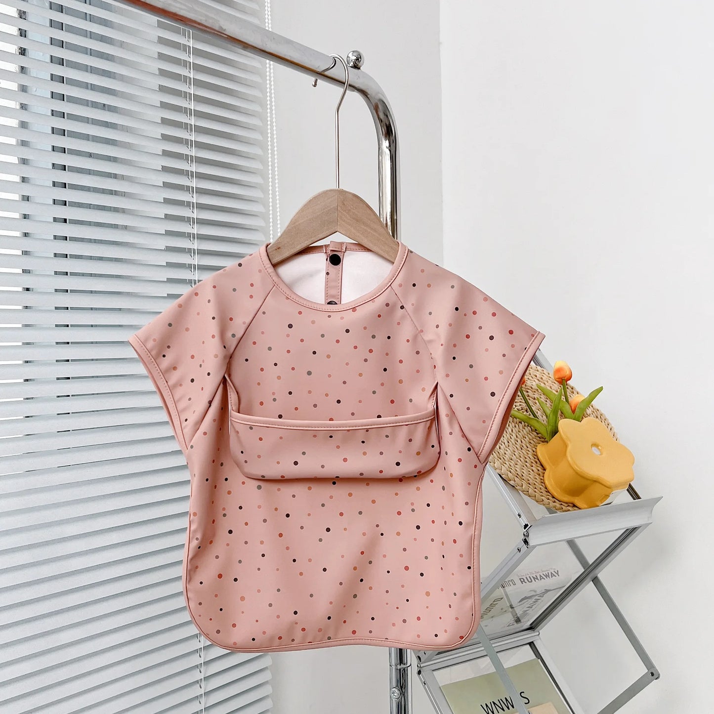 Waterproof PU Infant Sleeveless Bib Baby Feeding Bib Kids Apron Bibs Newborn Burp Cloths for Children Painting Art Smock