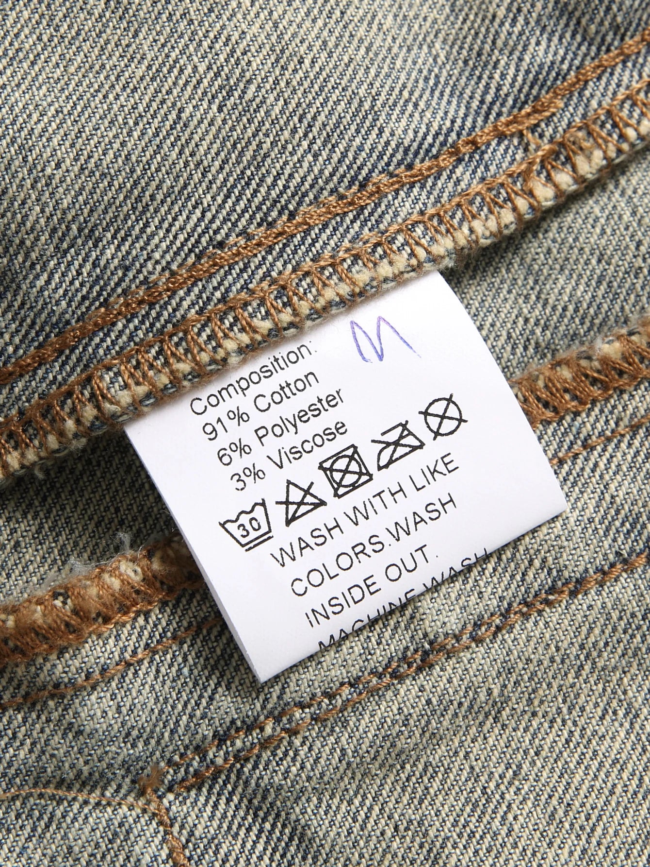 Men's Spring/Autumn Denim Sleeveless Vest. Fringed details. Casual and trendy.