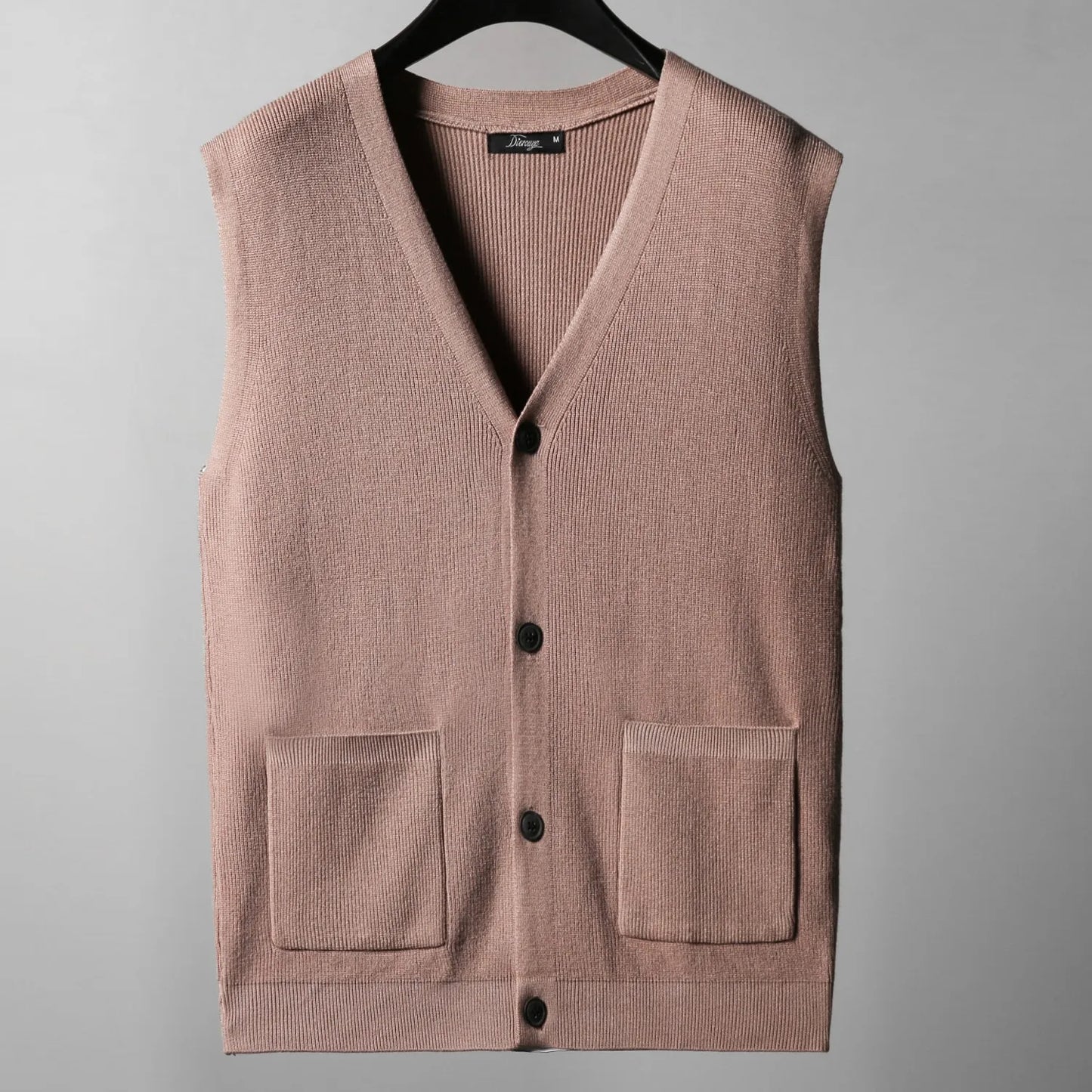 Large knitted sweater, men's new cardigan vest, autumn and winter large loose fat sweater.