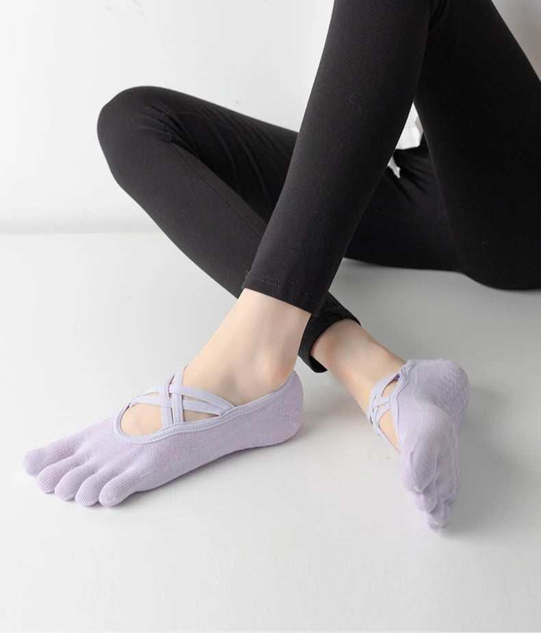 1/4 Pairs New Women Anti Slip Pilates Socks Five Toe Silicone Non-Slip Yoga Sock Bandage Ladies Fitness Sports Cotton Sock