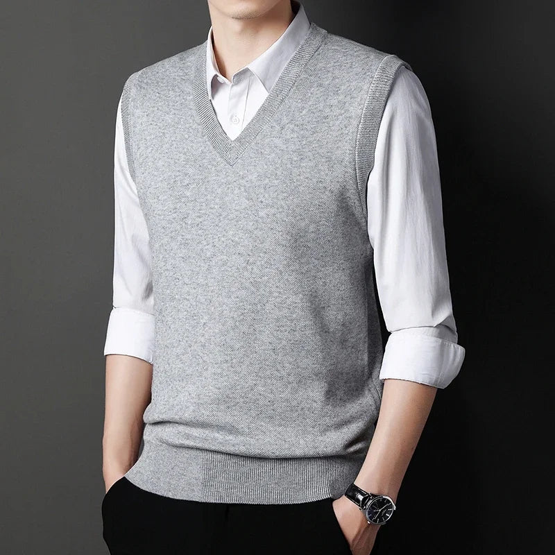 2024 Autumn Winter New Men's Solid Color V-neck Knitted Vest Casual Fashion Warm Sweater Versatile Top