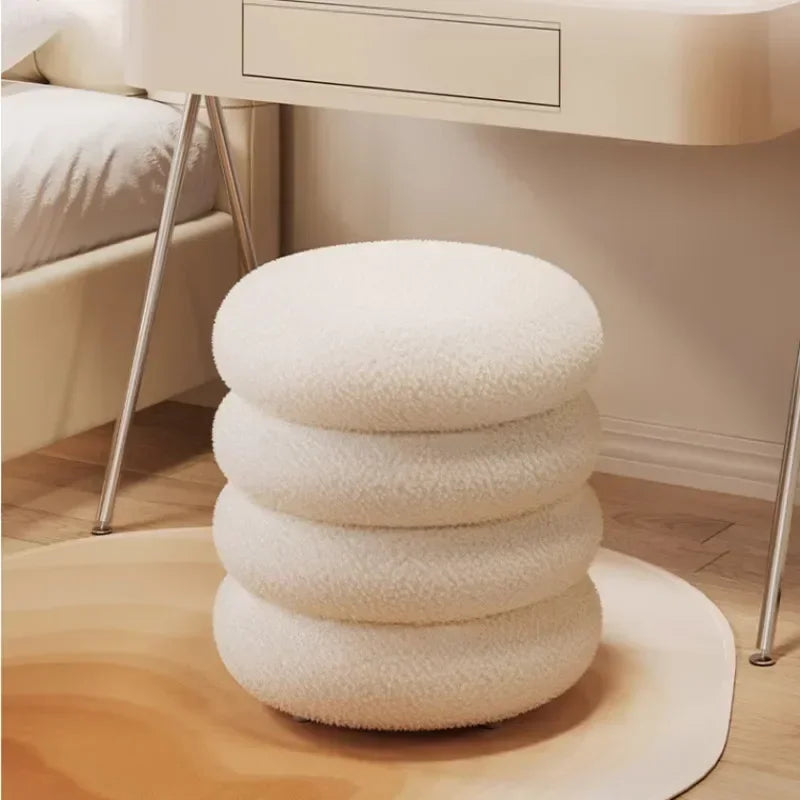 Creamy Household Stool for Girls, Makeup Seat, Bedroom Vanity Chair, Soft Lamb Wool Pouf, Minimalist Manicure, Round Ottoman