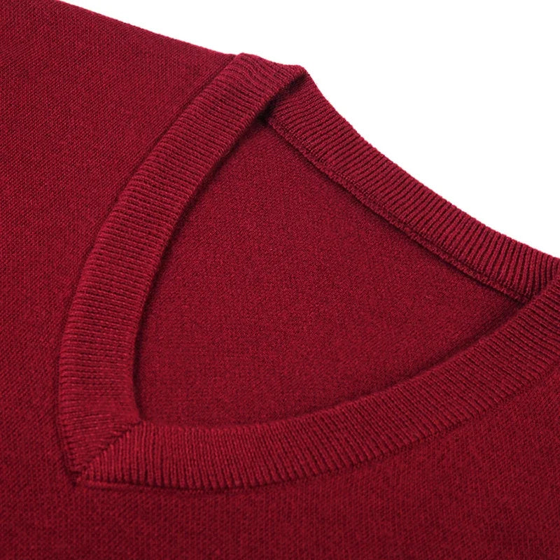 2024 Autumn Winter New Men's Solid Color V-neck Knitted Vest Casual Fashion Warm Sweater Versatile Top