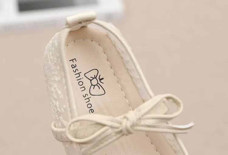 Girls Spring Summer Shoes Newly Comfort Soft Sole Kids Shoes Breathable Non-Slip Casual Sandals Flexible Elegant Princess Flats