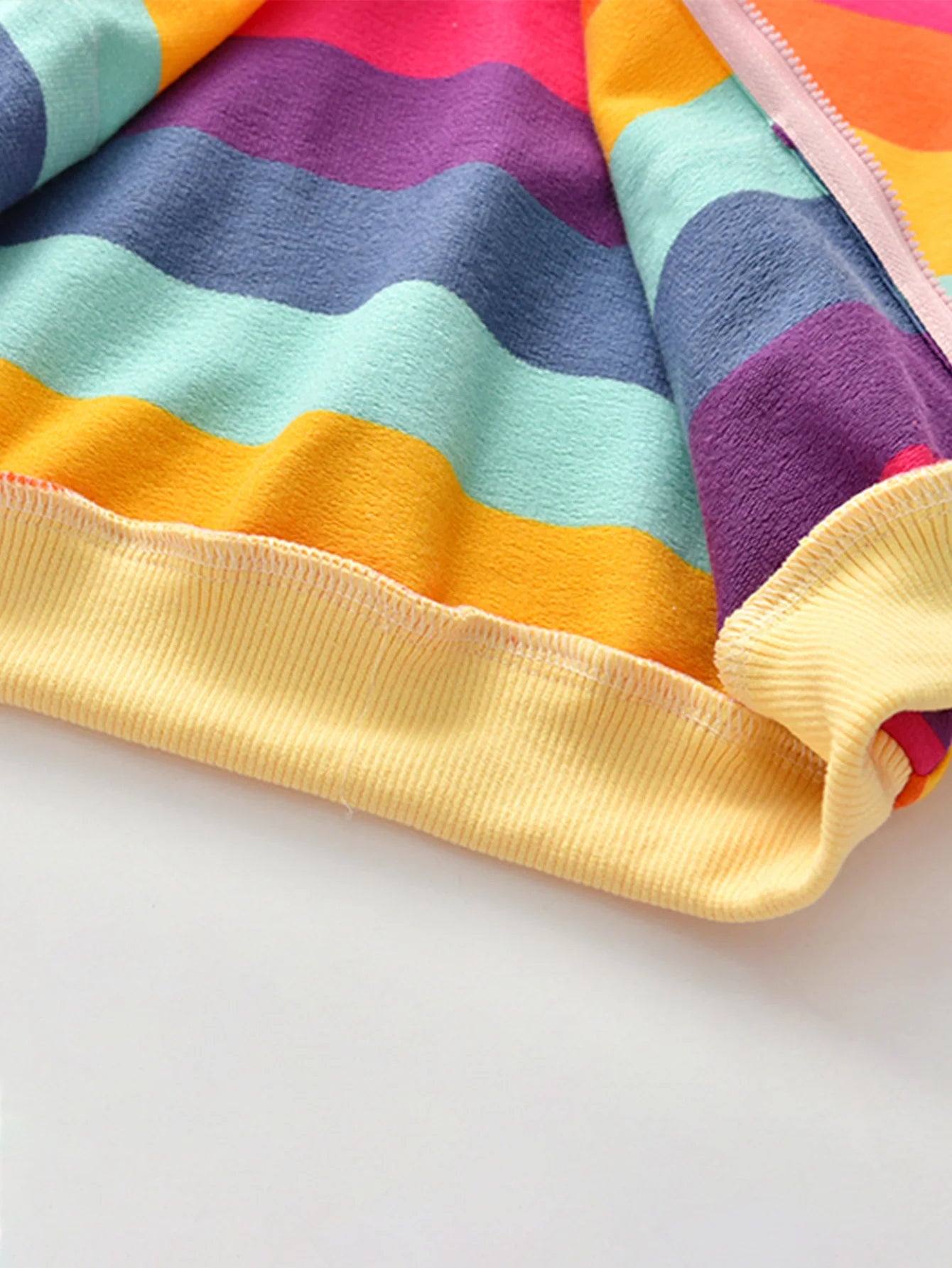 Spring and Autumn Girls' Personalized Fashion Cute Zipper Pocket Rainbow Strip Hooded Jacket