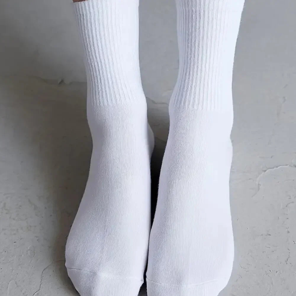 Mid Length Socks Women Classic Black White Solid Color Fashionable Casual Sports Absorbing Breathable Men Socks 1/7/10/20 Pairs