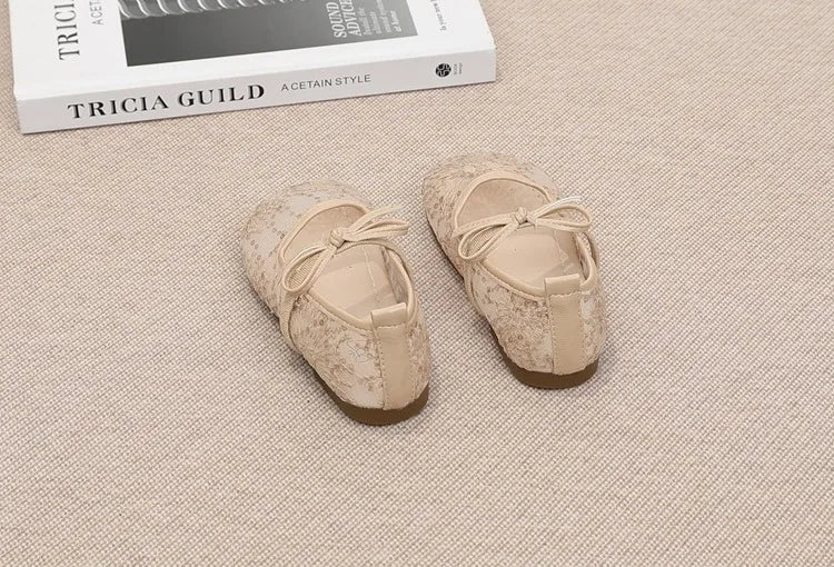 Girls Spring Summer Shoes Newly Comfort Soft Sole Kids Shoes Breathable Non-Slip Casual Sandals Flexible Elegant Princess Flats