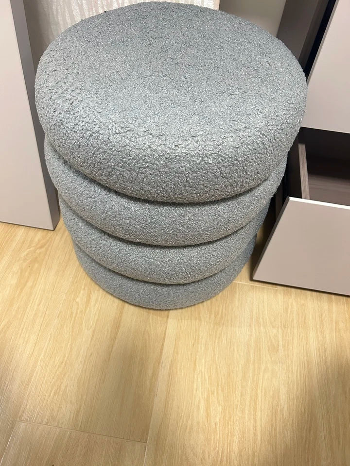 Creamy Household Stool for Girls, Makeup Seat, Bedroom Vanity Chair, Soft Lamb Wool Pouf, Minimalist Manicure, Round Ottoman