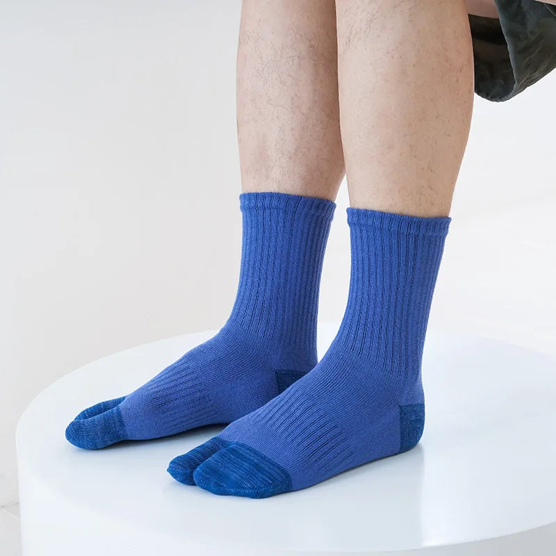 5 Pairs New Style Tabi Two Toed Socks Man Mid-tube Thumb Sock Thick Sweat-absorbing Warm Casual Sport Finger Socks Men Fashions