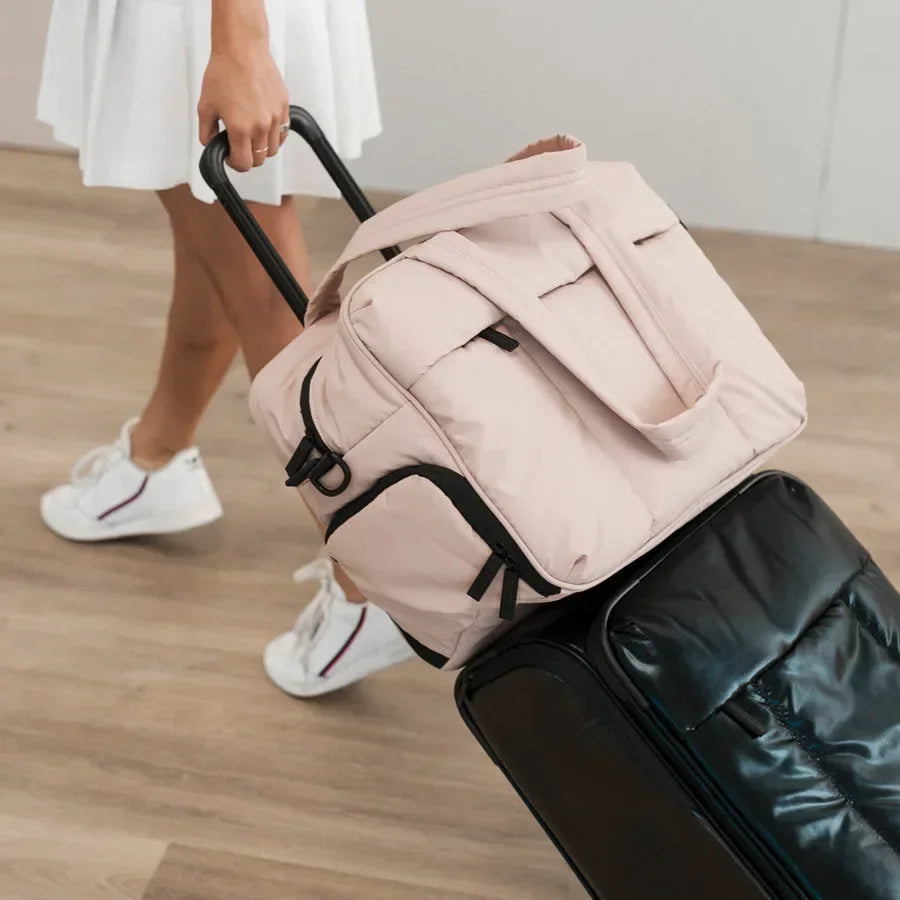Duffel Weekender Bag Large Capacity Women Multifunction Leisure Travel Puffer Tote Gym Bag Carry on Bag with A Shoe Compartment