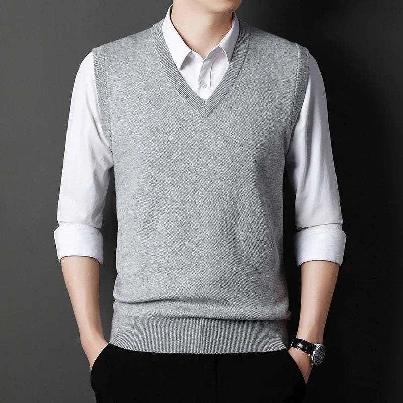 2024 Autumn Winter New Men's Solid Color V-neck Knitted Vest Casual Fashion Warm Sweater Versatile Top