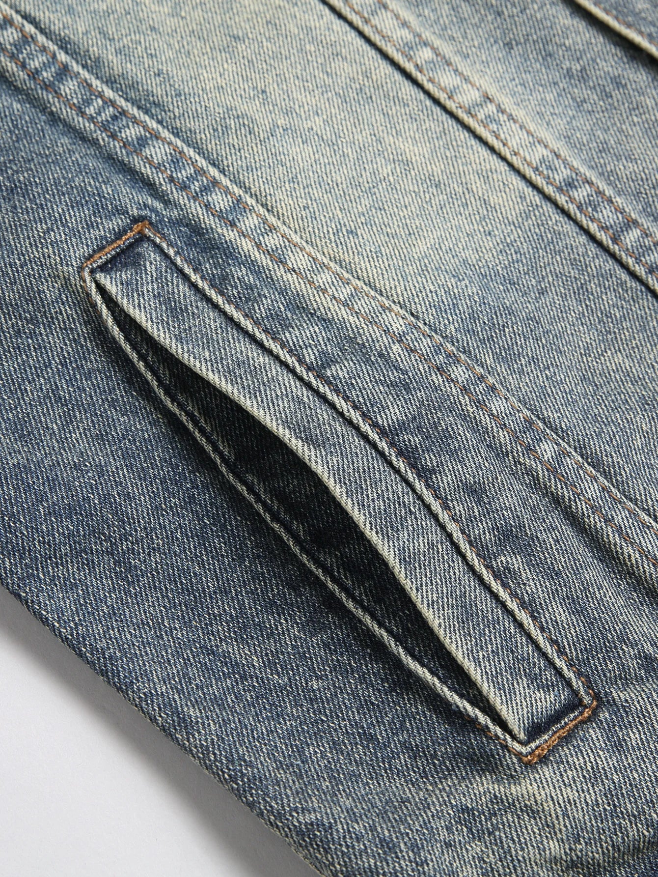 Men's Spring/Autumn Denim Sleeveless Vest. Fringed details. Casual and trendy.