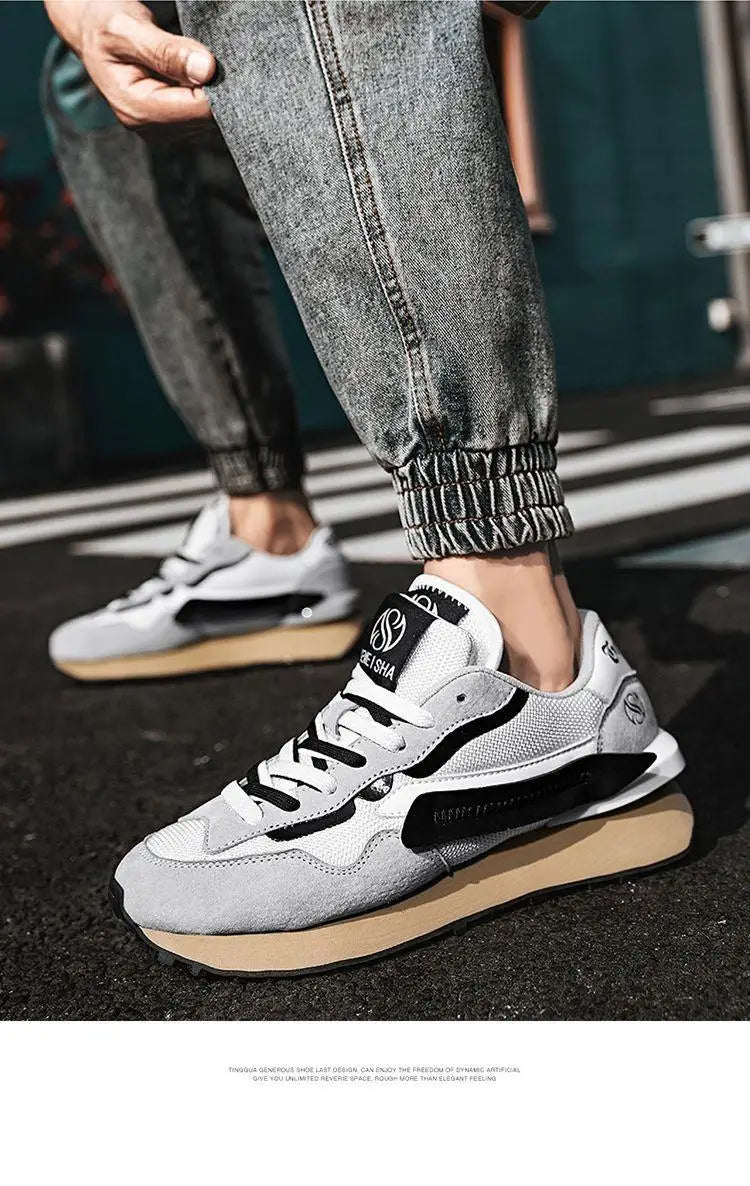 Men Lightweight non-slip walking shoes summer fashion outdoor sports shoes casual comfortable sports shoes
