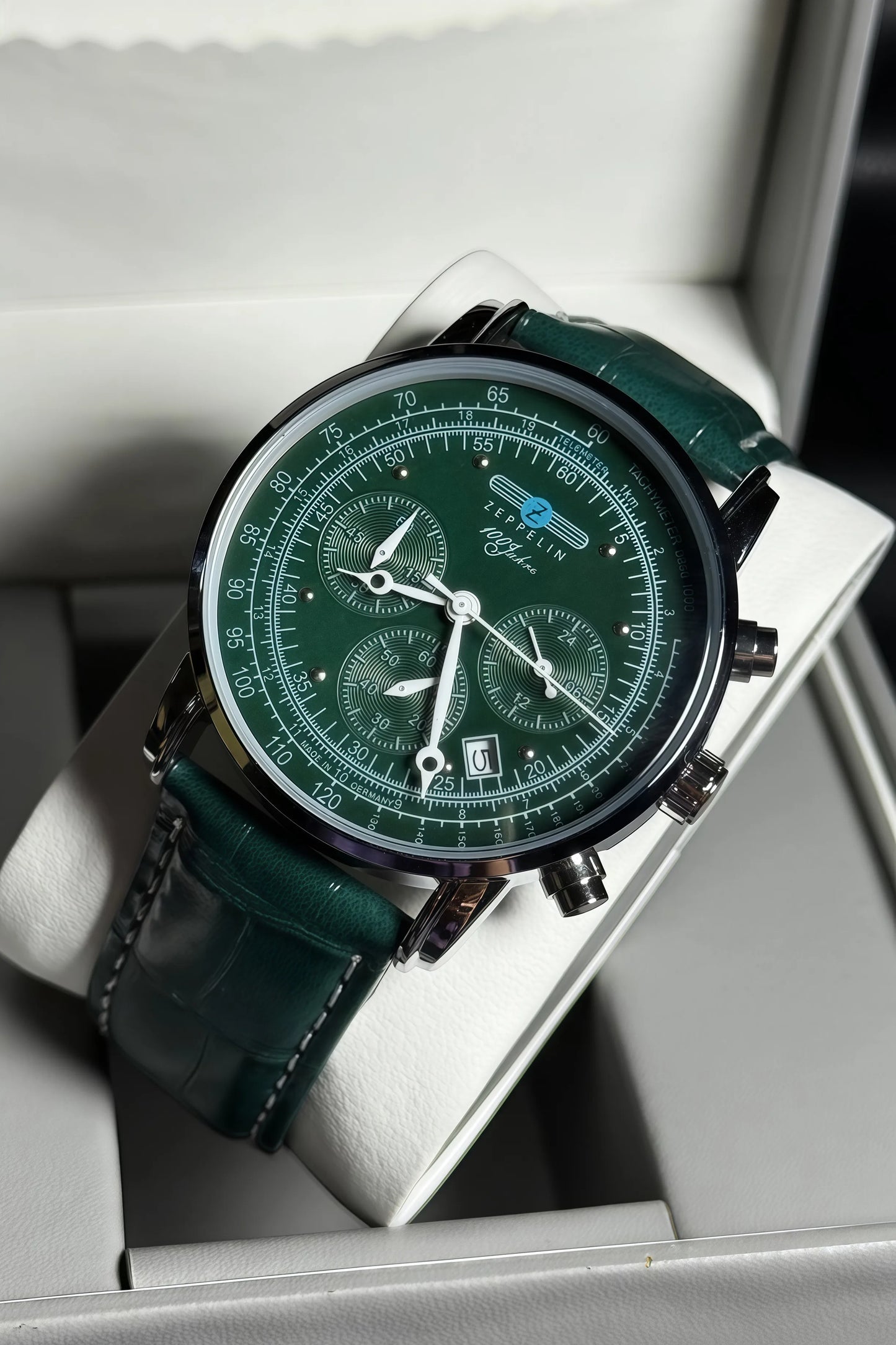 2025 New Zeppelin dirigeable Version commémorative montre pour hommes rétro affaires loisirs montre pour hommes montre de mode